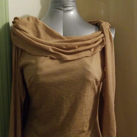 Top - Picture 3 of 7